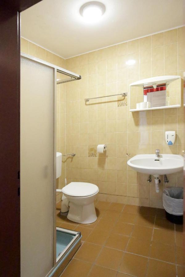 F Hotel Arbeiterquartiere Хёршинг Экстерьер фото