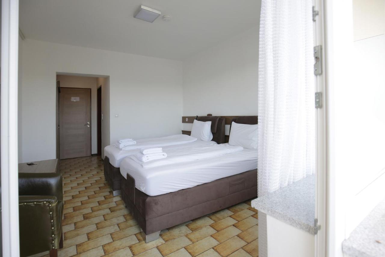 F Hotel Arbeiterquartiere Хёршинг Экстерьер фото